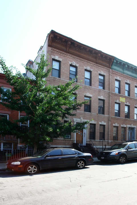 167 15th St in Brooklyn, NY - Building Photo