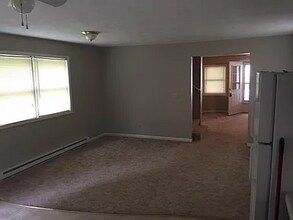 204 W 2nd St in Belvidere, IL - Building Photo - Building Photo