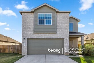 201 Bronco Billy Dr in Jarrell, TX - Building Photo - Building Photo