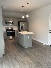 4632 NW 167th St in Urbandale, IA - Building Photo - Building Photo