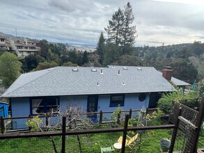 8 Los Robles Dr, Unit #8 Los Robles Drive in San Rafael, CA - Foto de edificio - Building Photo