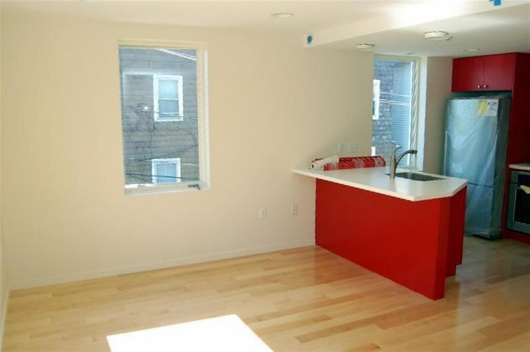 29 Warren St, Unit 3 in Cambridge, MA - Building Photo