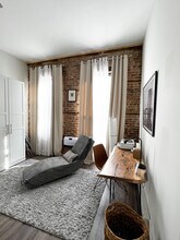 296 Gates Ave, Unit Apt. 1 in Brooklyn, NY - Building Photo - Building Photo