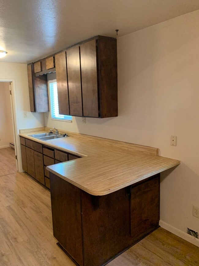 property at 535 N Orange Ave