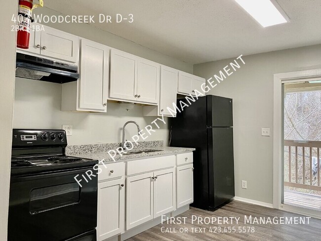 property at 403 Woodcreek Dr