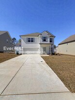 322 Bertha Honey Stewart Dr in Jackson, GA - Building Photo