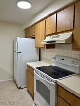 13115 Feather Sound Dr in Ft. Myers, FL - Building Photo - Building Photo