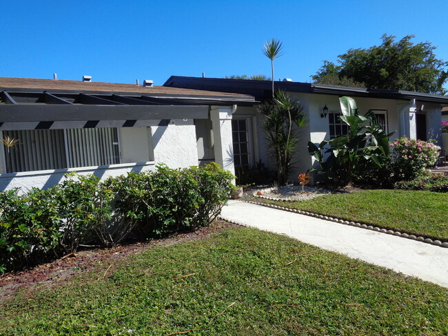 13739 Date Palm Ct in Delray Beach, FL - Building Photo - Building Photo