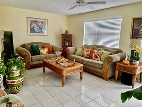 816 Normandy Q in Delray Beach, FL - Foto de edificio - Building Photo