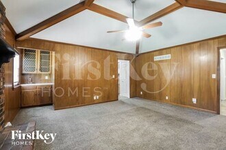 10108 E 84 St in Raytown, MO - Building Photo - Building Photo