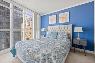 2702 Puente de Luz in Toronto, ON - Building Photo - Building Photo