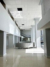 405 N Ocean Blvd in Pompano Beach, FL - Building Photo - Building Photo