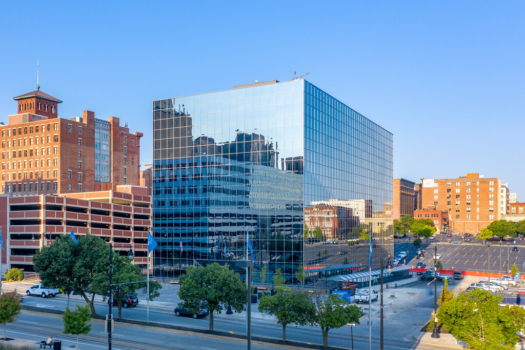 Flashcube Luxury Apartments in Kansas City, MO