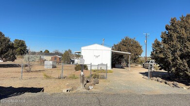 20980 E Mesa Verde Rd in Mayer, AZ - Building Photo - Building Photo