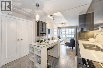 15 Prince Albert Blvd in Kitchener, ON - Building Photo - Building Photo