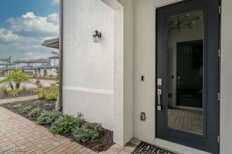 16907 Fairgrove Way in Naples, FL - Building Photo - Building Photo