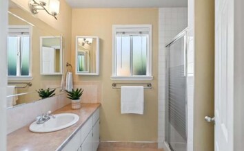 128 Sunset Ave in Sunnyvale, CA - Foto de edificio - Building Photo