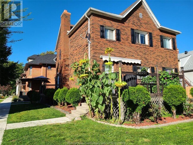 600 Park St W in Windsor, ON - Building Photo - Building Photo