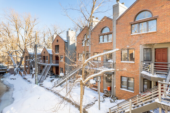 Grove Creek Condominums in Boulder, CO - Building Photo - Primary Photo