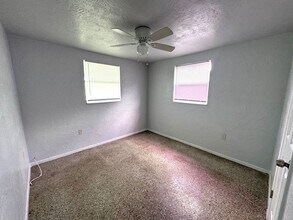 321 9th St Dr W in Palmetto, FL - Building Photo - Building Photo