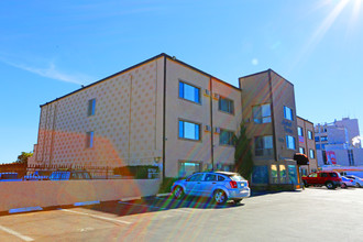 Haskell Towers in North Hills, CA - Building Photo - Building Photo