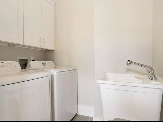 1843 Baronne St in New Orleans, LA - Building Photo - Building Photo