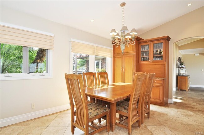 property at 1525 Chelsea Rd