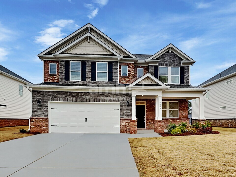 2003 Windsor Park Ave in Dacula, GA - Building Photo