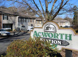 Acworth Station in Acworth, GA - Foto de edificio - Building Photo