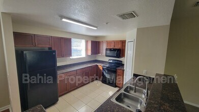 6054 Gibson Ave in Tampa, FL - Building Photo - Building Photo