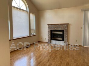 2139 W Xenia Ln in Bellingham, WA - Building Photo - Building Photo