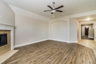 236 Carson Dr in Waxahachie, TX - Building Photo - Building Photo