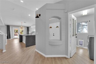 5029 Tranquil Stream Ct in Las Vegas, NV - Building Photo - Building Photo