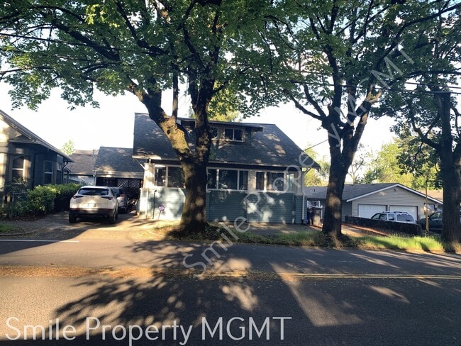 property at 5312 SE 92nd Ave