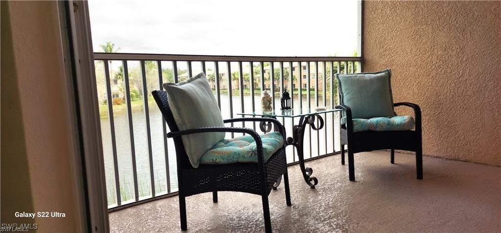 9651 Spanish Moss Way in Bonita Springs, FL - Foto de edificio