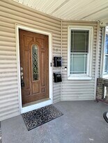 35 Lord Ave in Bayonne, NJ - Building Photo