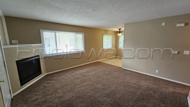 property at 1209 O Ave Pl NE