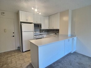 1050 Kinau St in Honolulu, HI - Building Photo - Building Photo