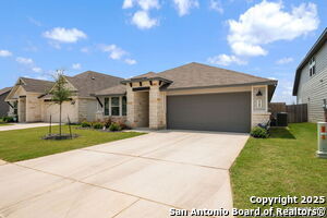 948 Black Horse Wy in San Antonio, TX - Building Photo - Building Photo