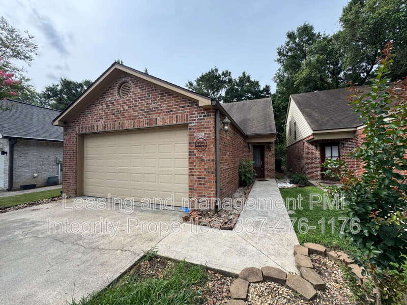 120 Ambiance Cir in Lafayette, LA - Building Photo