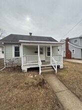 724 E Gift Ave in Peoria, IL - Building Photo - Building Photo