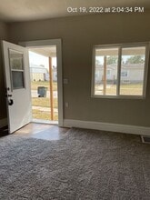 912 Rawson St in Perry, IA - Building Photo - Building Photo