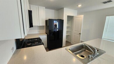 12184 Morgan Dr in Aubrey, TX - Building Photo - Building Photo