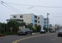 5015 Santa Cruz Ave in San Diego, CA - Building Photo - Building Photo