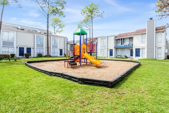 The Sanctuary at 9430 in Houston, TX - Building Photo - Building Photo