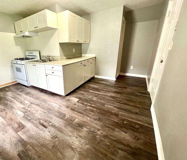 property at 1314 N Morgan Ave