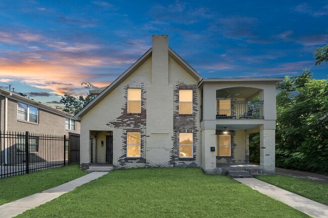 property at 2817 Truxillo St