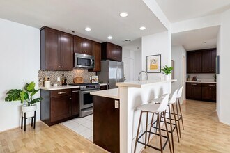 2491 Purdue Ave, Unit #323 in Los Angeles, CA - Building Photo - Building Photo