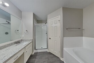 21802 Silent Jasmin Ct in Cypress, TX - Building Photo - Building Photo