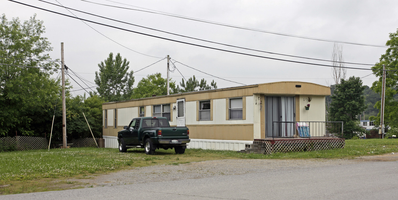 550 Hwy 33 S in New Tazewell, TN - Foto de edificio